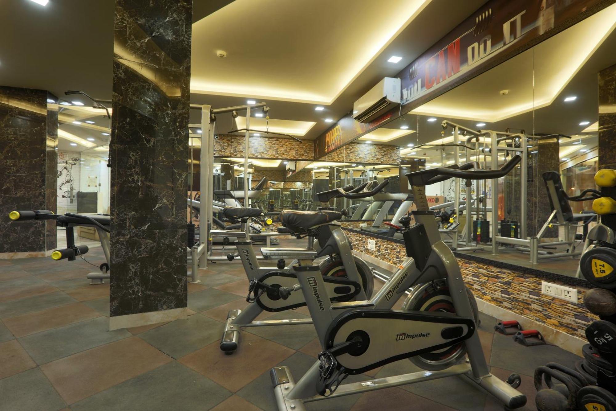 Hotel Prithvi-Raj Near Delhi Airport Ню Делхи Екстериор снимка