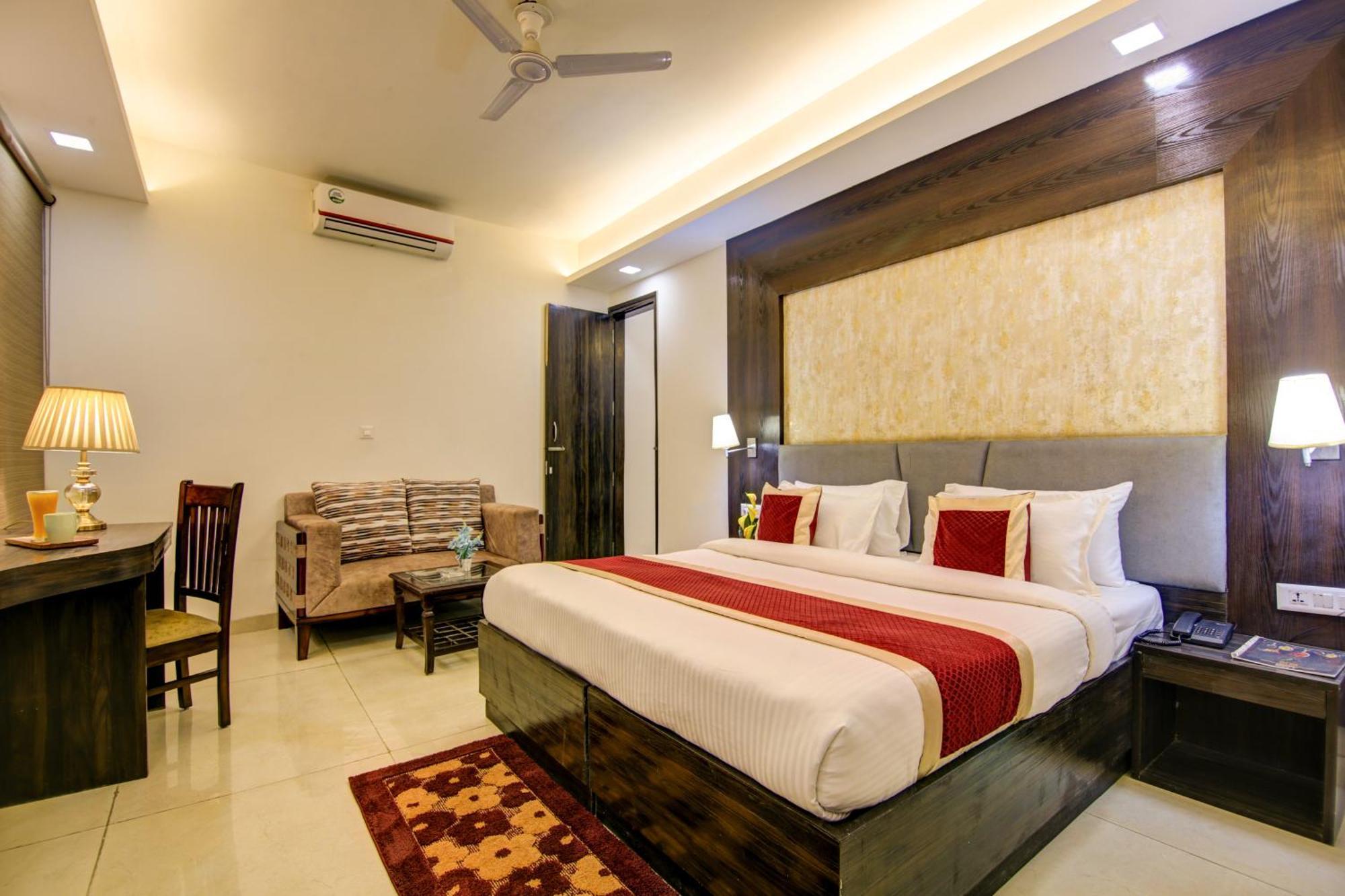 Hotel Prithvi-Raj Near Delhi Airport Ню Делхи Екстериор снимка