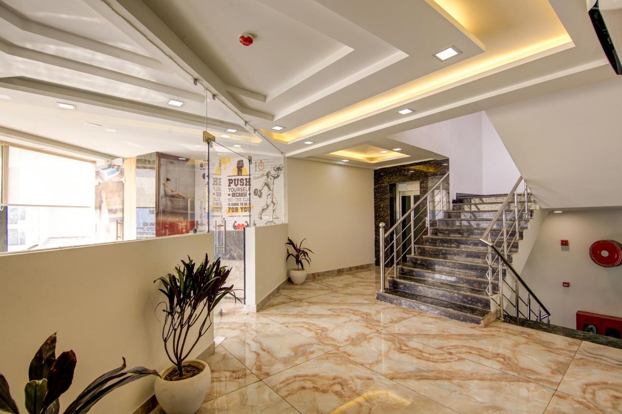 Hotel Prithvi-Raj Near Delhi Airport Ню Делхи Екстериор снимка