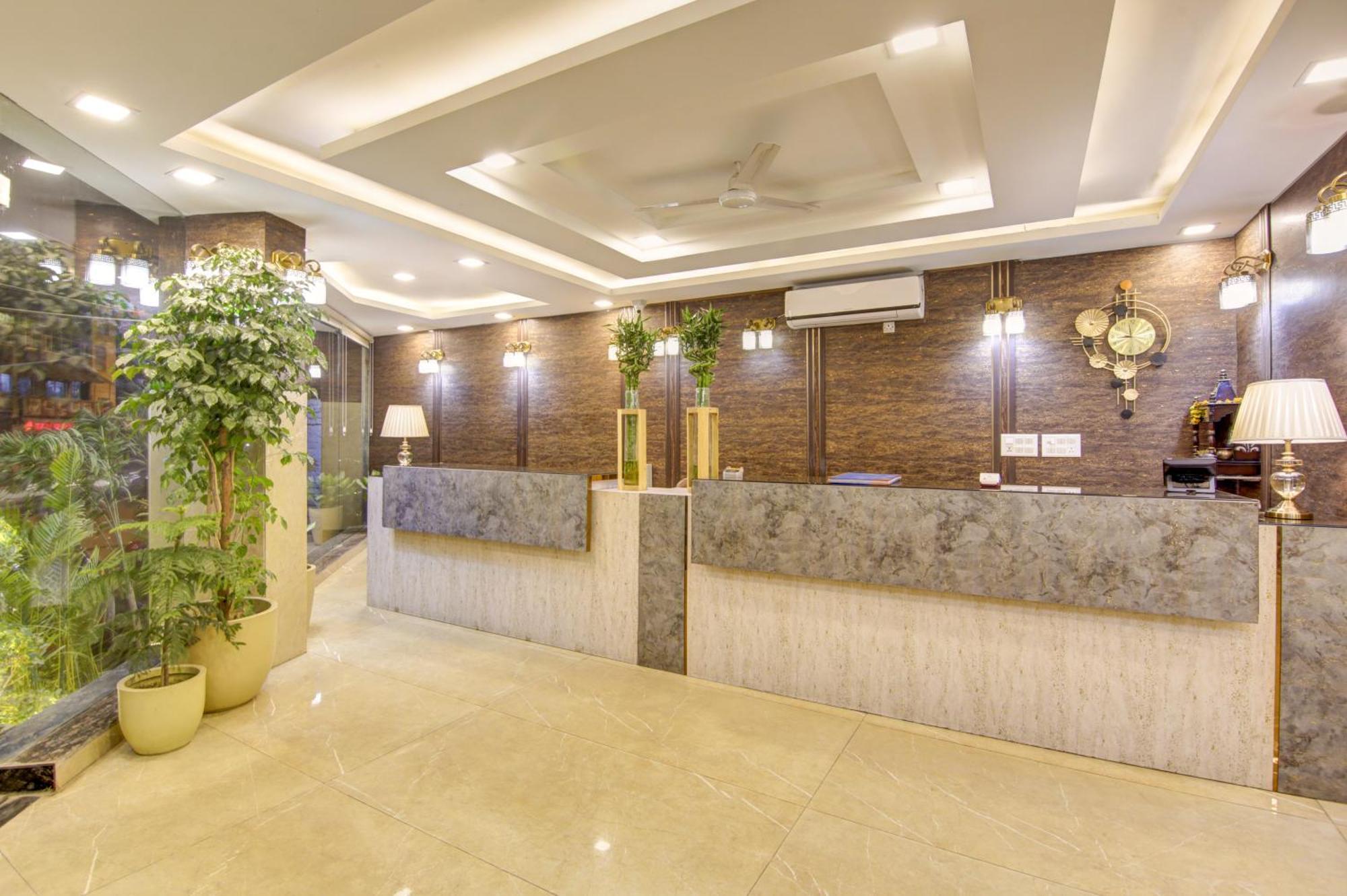 Hotel Prithvi-Raj Near Delhi Airport Ню Делхи Екстериор снимка