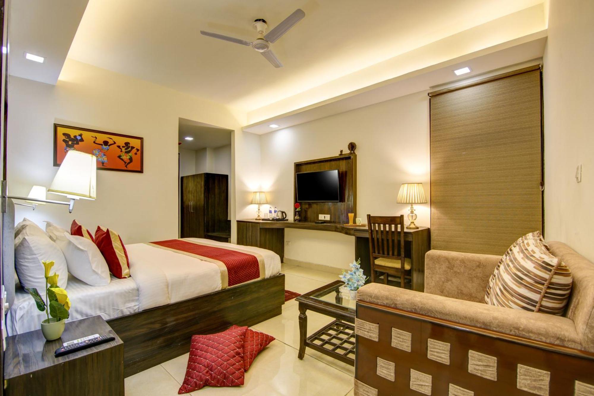Hotel Prithvi-Raj Near Delhi Airport Ню Делхи Екстериор снимка