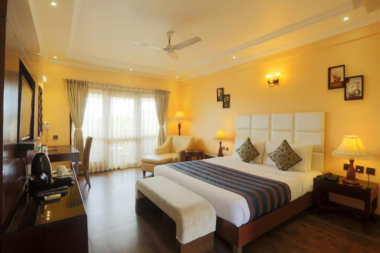 Hotel Prithvi-Raj Near Delhi Airport Ню Делхи Екстериор снимка